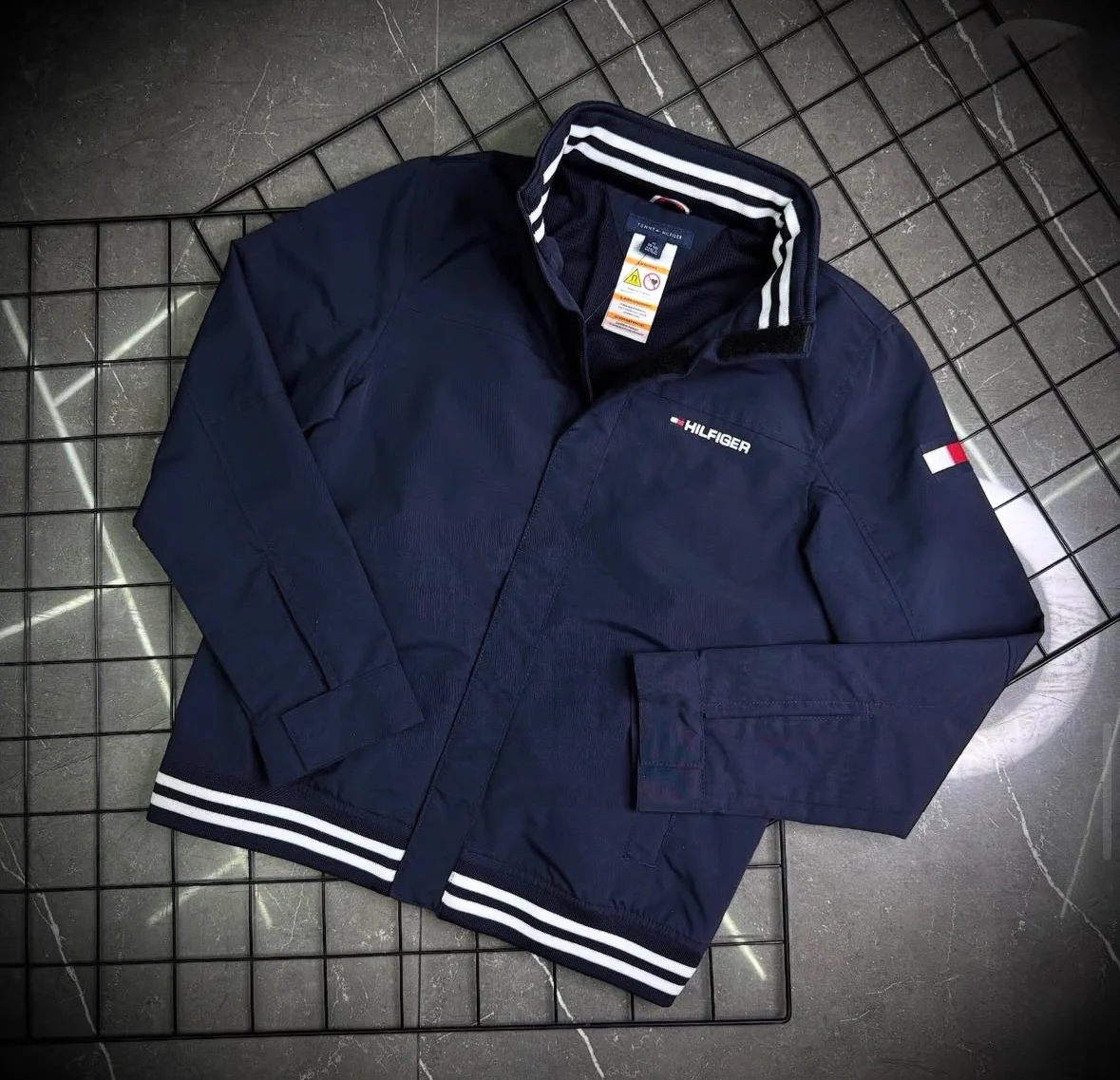 Jaqueta Tommy Velejador Modelo Antigo - Azul Marinho